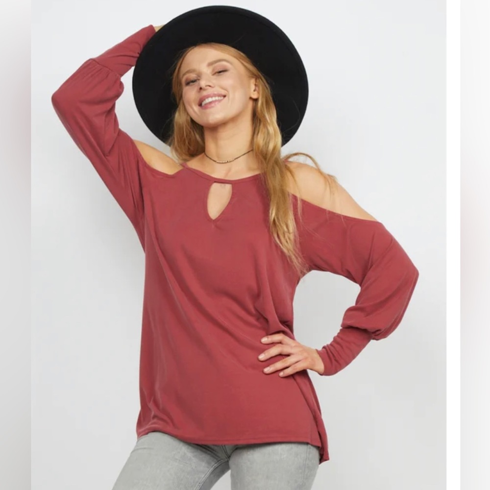 Maroon cut out top